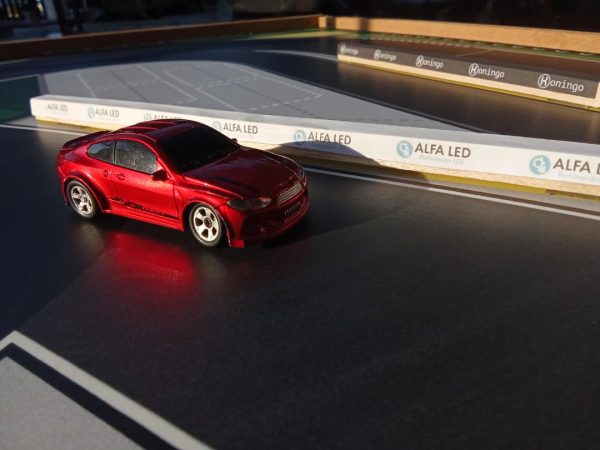 Pista para Escritorio 1:64